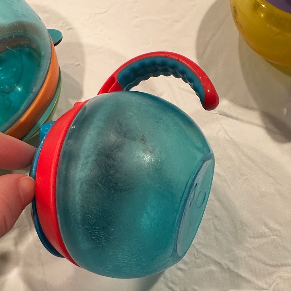 Bundle of Skip Hop Snack Cups - Picture 14 of 16